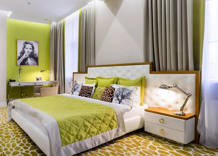 Mirax Sapphire Boutique Hotel